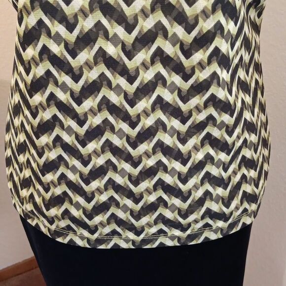 Classiques Entier Chevron Pattern Top - Picture 3 of 10
